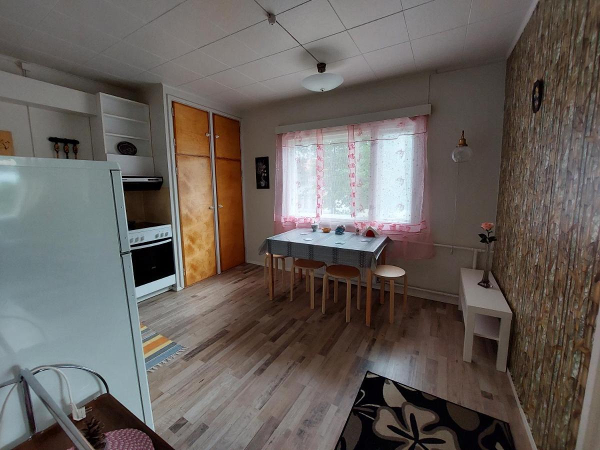 Lana Guest House Simpele エクステリア 写真