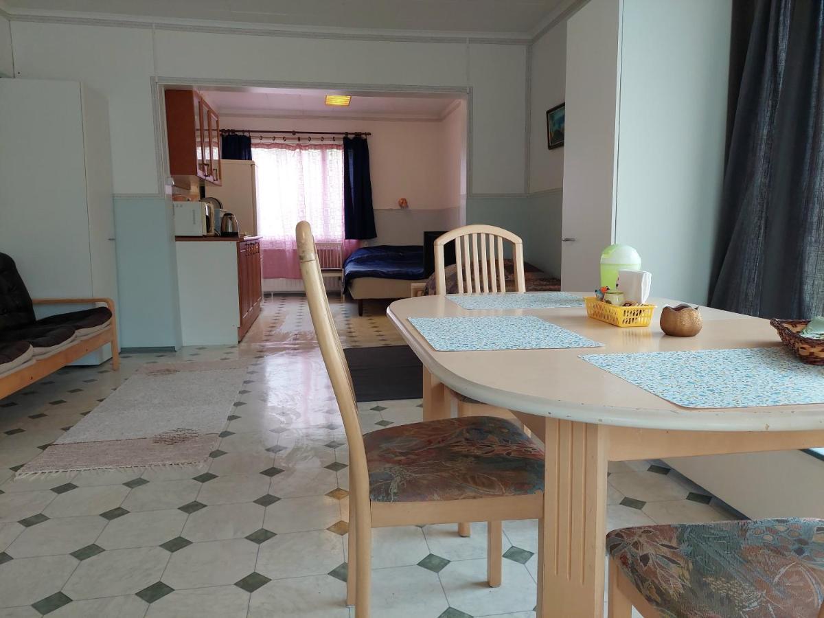 Lana Guest House Simpele エクステリア 写真