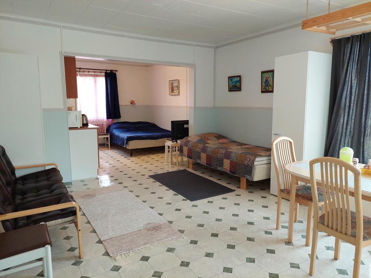 Lana Guest House Simpele エクステリア 写真
